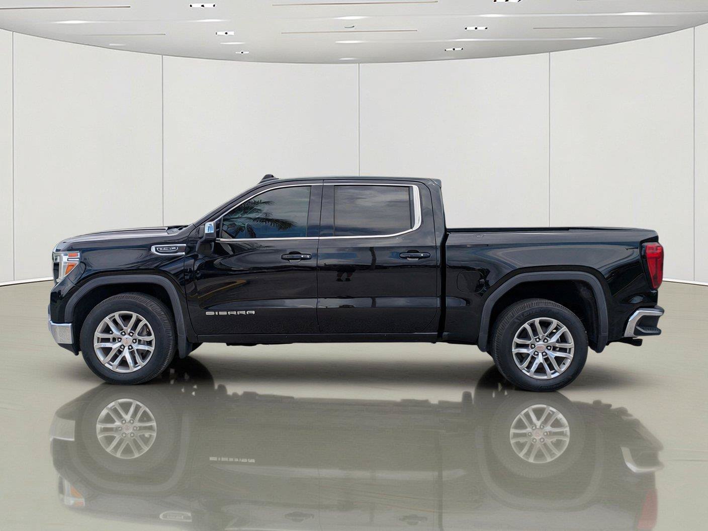 Used 2021 GMC Sierra 1500 SLE w/ Preferred Package RWD image 8