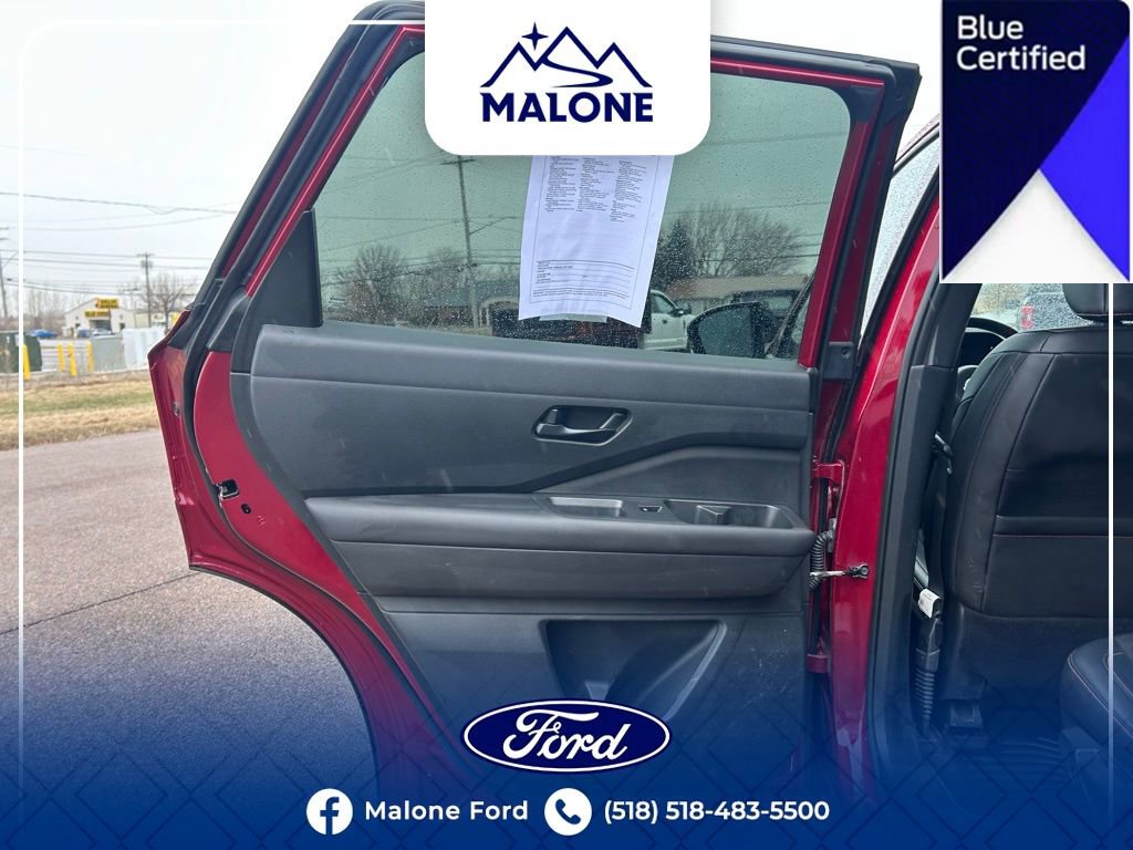 Used 2024 Nissan Pathfinder Rock Creek AWD/4WD image 19