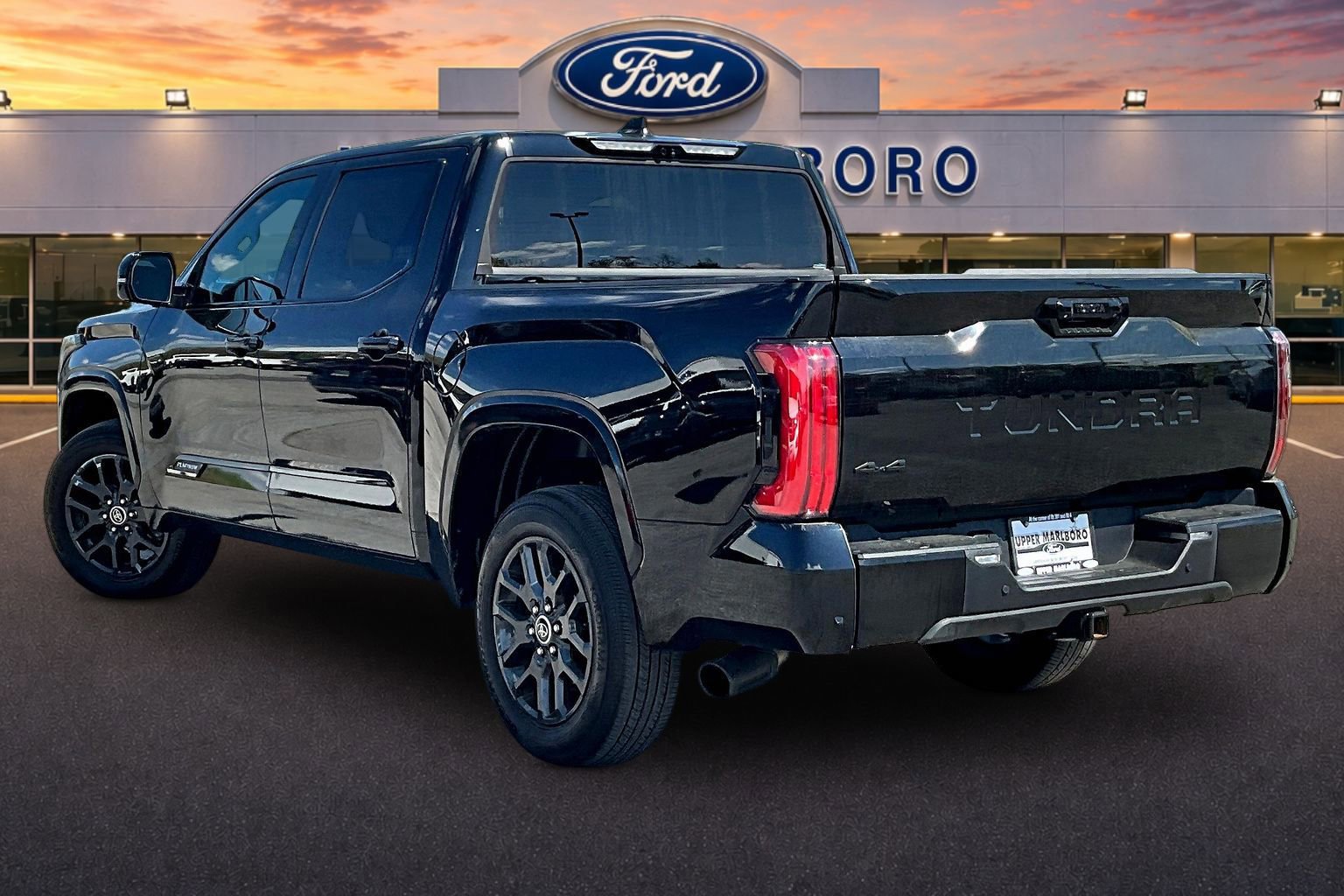 Used 2023 Toyota Tundra Platinum AWD/4WD image 2