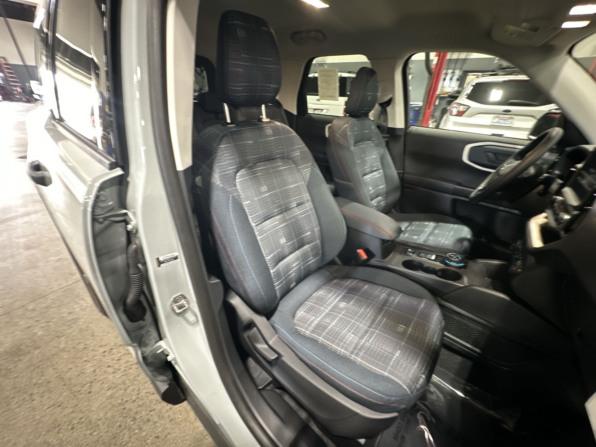 Certified 2024 Ford Bronco Sport Heritage w/ Heritage Convenience Package AWD/4WD image 25