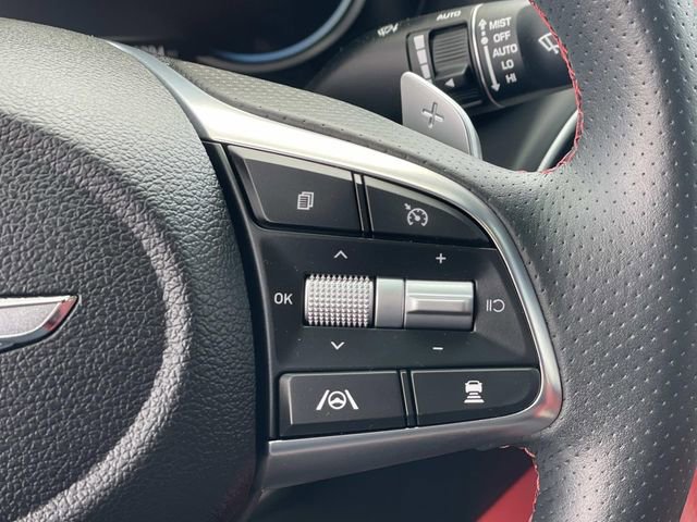 Used 2023 Genesis G70 2.0T w/ Sport Prestige Package RWD image 10