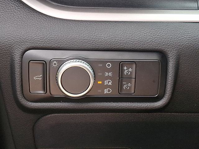 Certified 2022 Ford Explorer XLT w/ Class IV Trailer Tow Package image 26