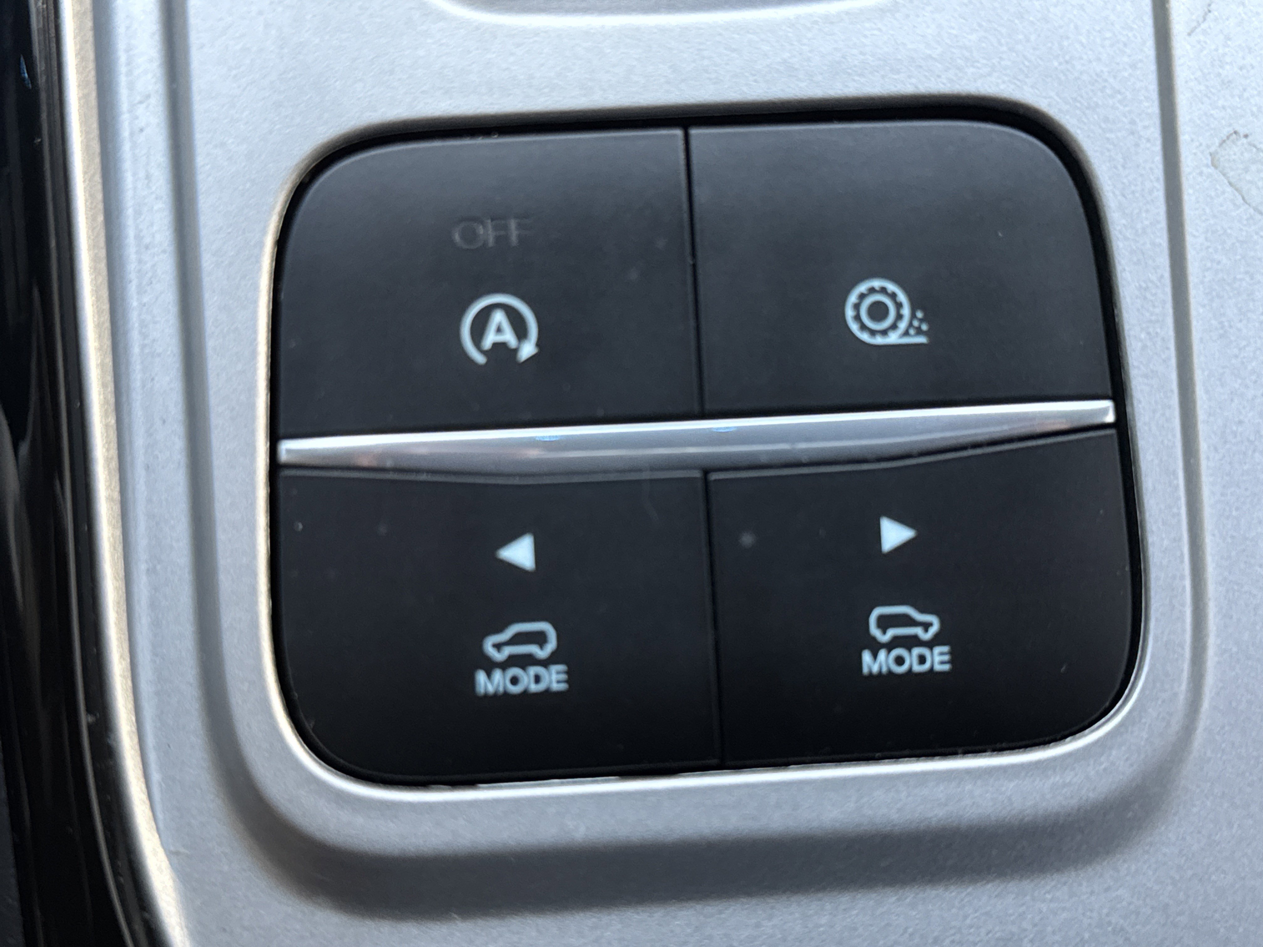 Certified 2024 Ford Explorer ST-Line w/ Class IV Trailer Tow Package image 25