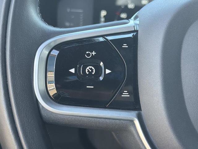 Used 2019 Volvo S60 T5 Momentum w/ Premium Package image 10