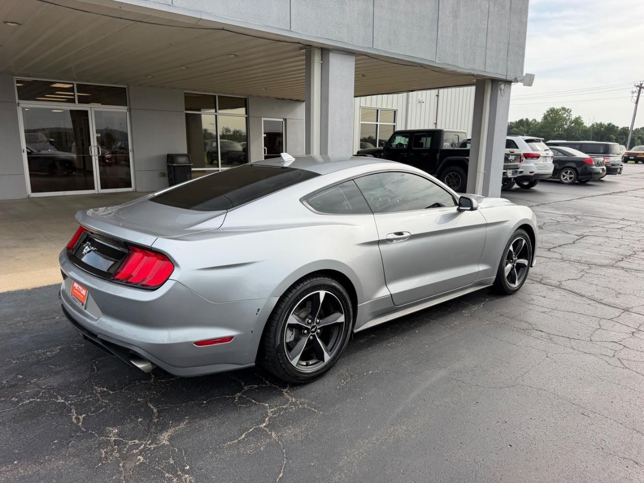 Certified 2021 Ford Mustang Coupe RWD image 3