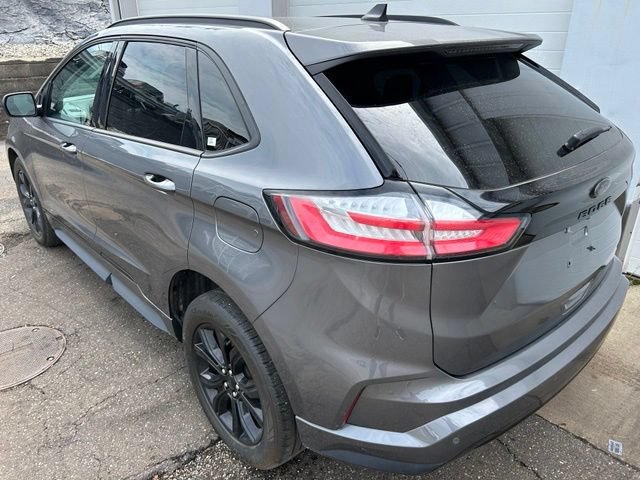 Certified 2024 Ford Edge SE w/ Black Appearance Package AWD/4WD image 4