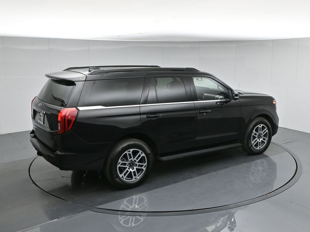 Certified 2025 Ford Expedition Active RWD image 46