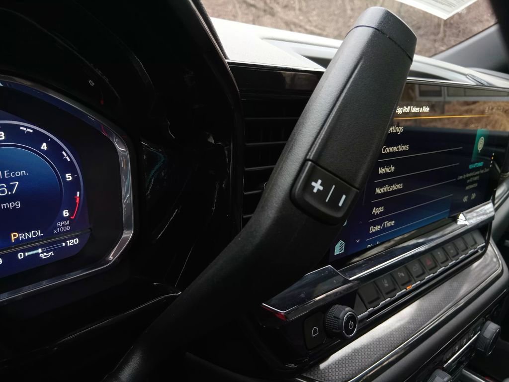 Used 2025 Chevrolet Silverado 2500 ZR2 w/ Technology Package image 29