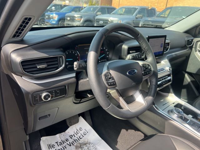 Certified 2024 Ford Explorer XLT w/ Equipment Group 202A image 8