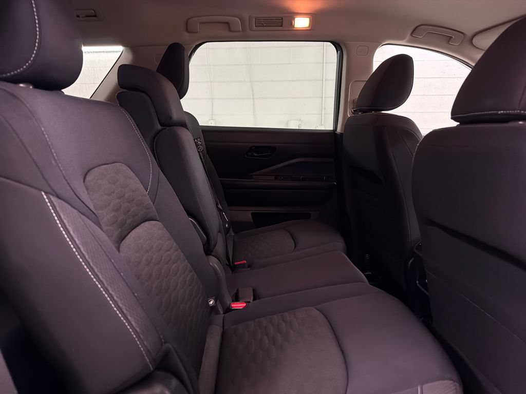 Used 2023 Nissan Pathfinder SV FWD image 29