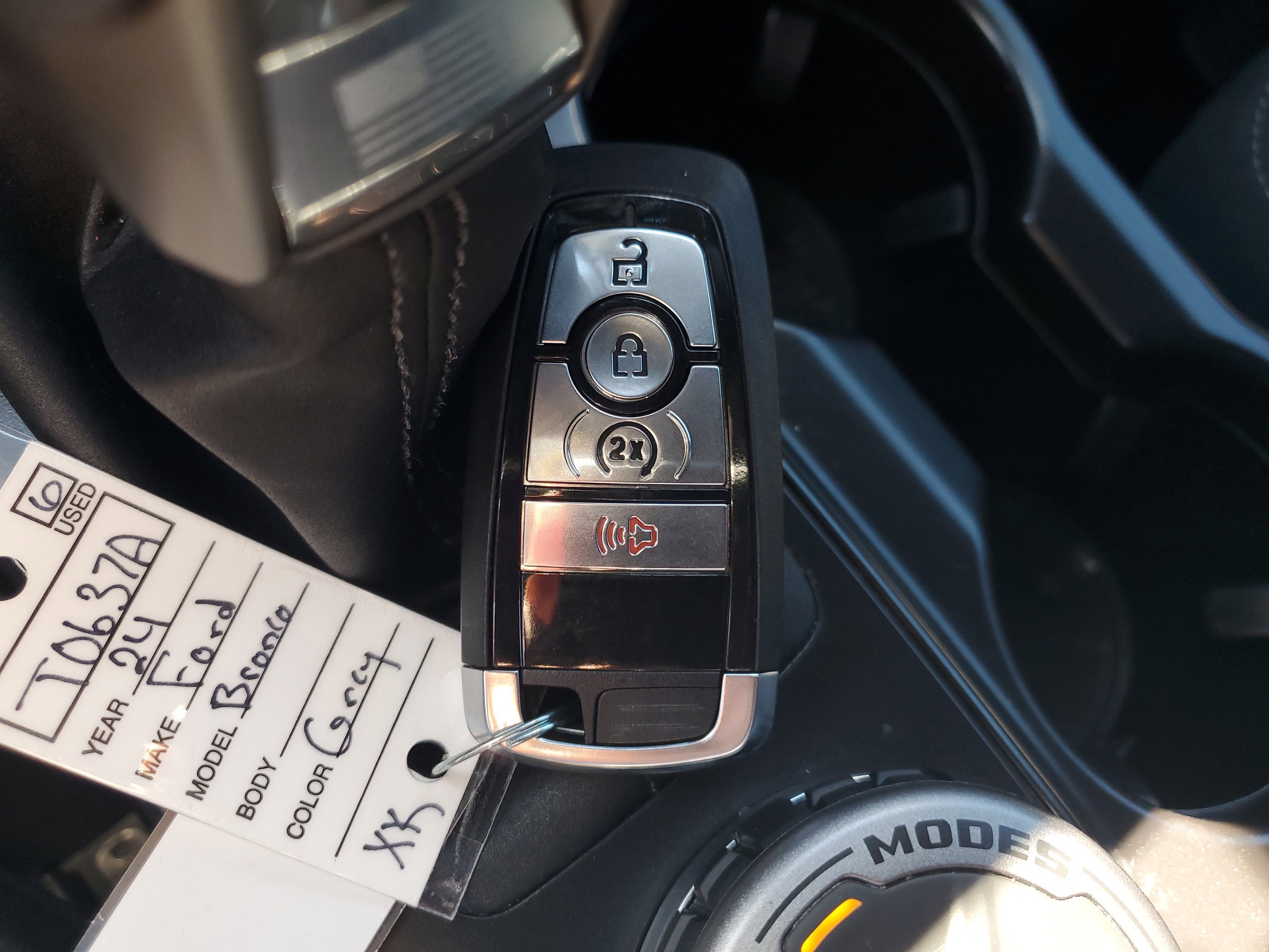 Certified 2024 Ford Bronco Outer Banks w/ Sasquatch Package image 28