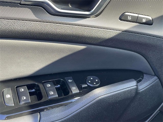 Used 2024 Kia Sportage SX image 17