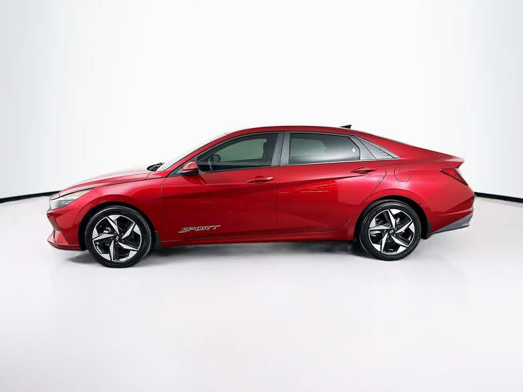 Used 2023 Hyundai Elantra SEL w/ Convenience Package FWD image 3