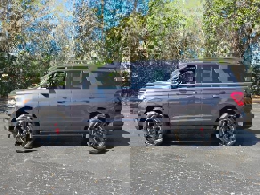 Certified 2024 Ford Expedition Limited image 2