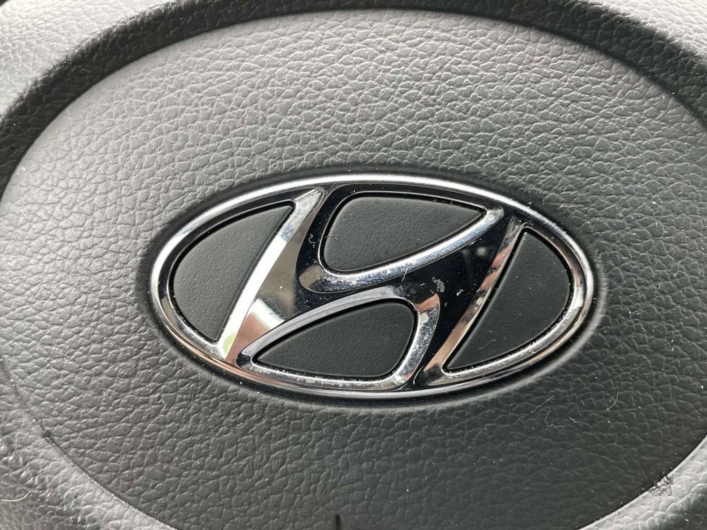 Used 2022 Hyundai Sonata SE FWD image 29