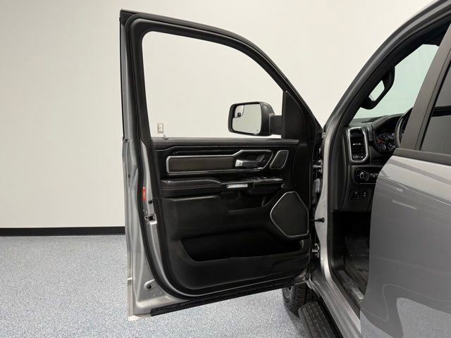 Used 2022 RAM 1500 Laramie AWD/4WD image 14