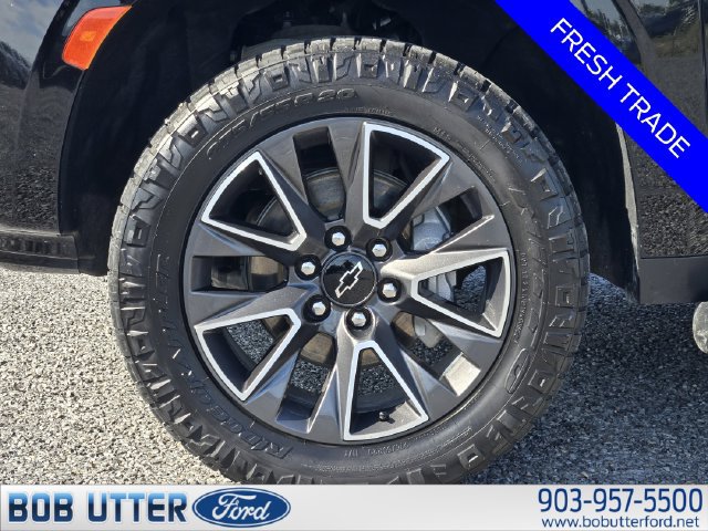 Used 2021 Chevrolet Tahoe Z71 w/ Luxury Package AWD/4WD image 10