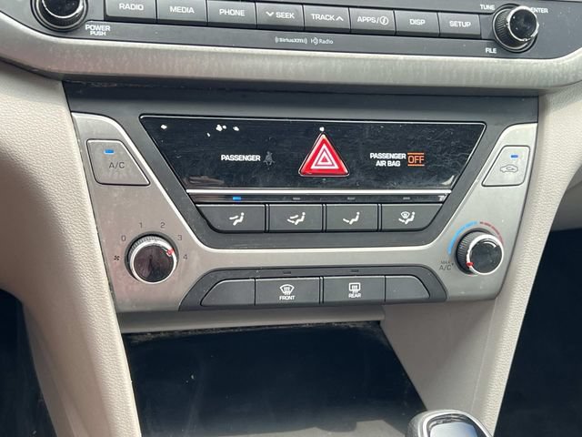 Used 2017 Hyundai Elantra SE FWD image 23