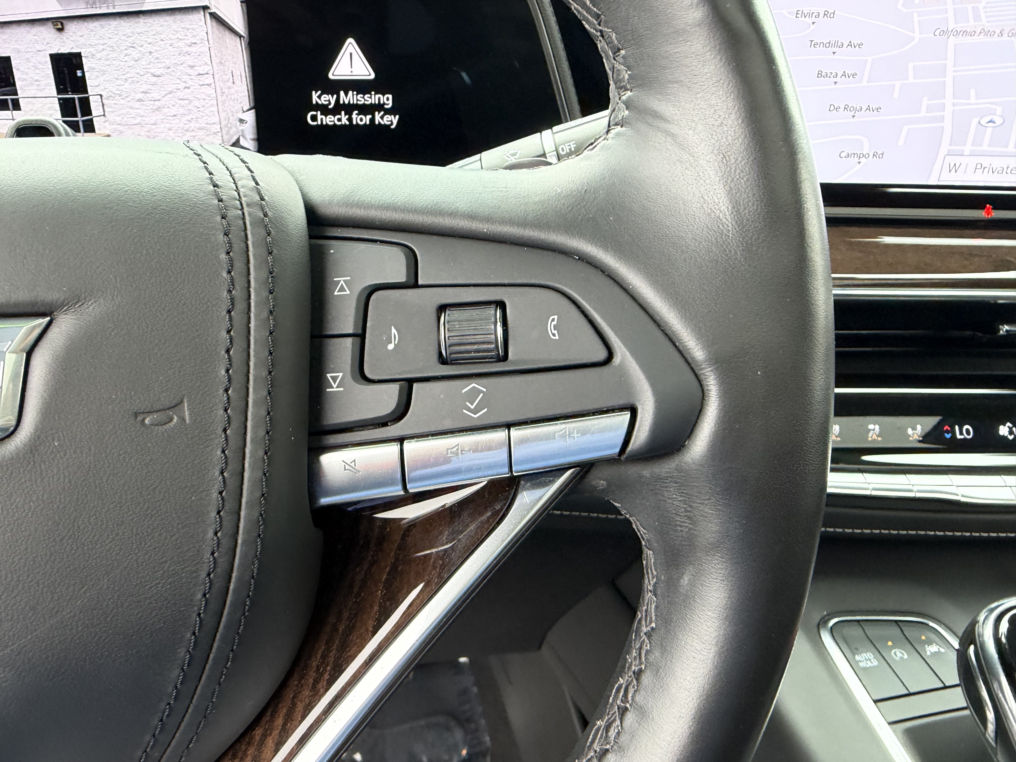 Used 2023 Cadillac Escalade Sport Platinum AWD/4WD image 17