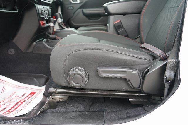 Used 2020 Jeep Wrangler Unlimited Rubicon w/ Cold Weather Group image 12