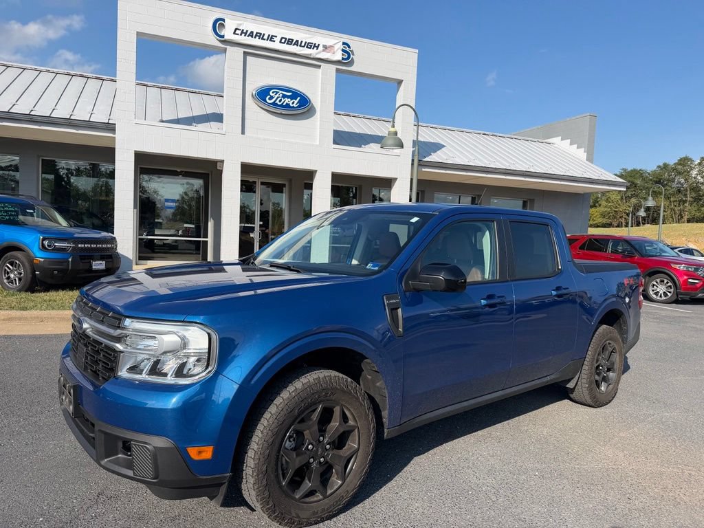 Certified 2024 Ford Maverick Lariat w/ FX4 Off-Road Package AWD/4WD image 1