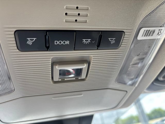 Used 2025 Toyota RAV4 XLE FWD image 22