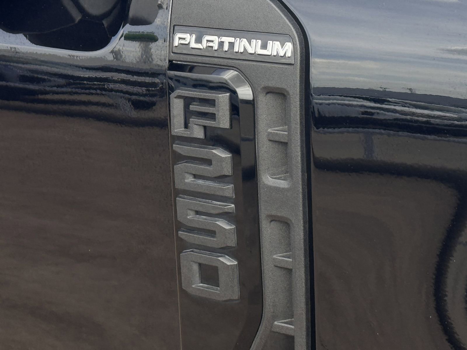 Certified 2025 Ford F250 Platinum AWD/4WD image 11