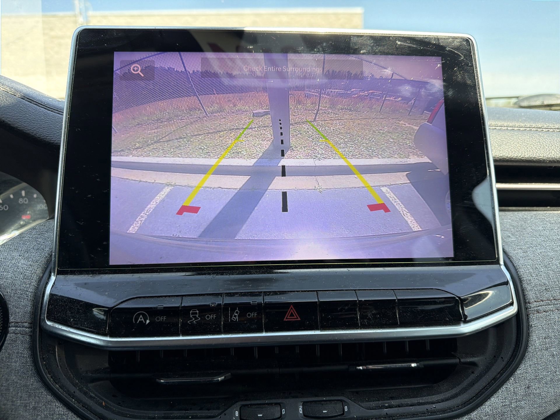 Used 2022 Jeep Compass Latitude image 11