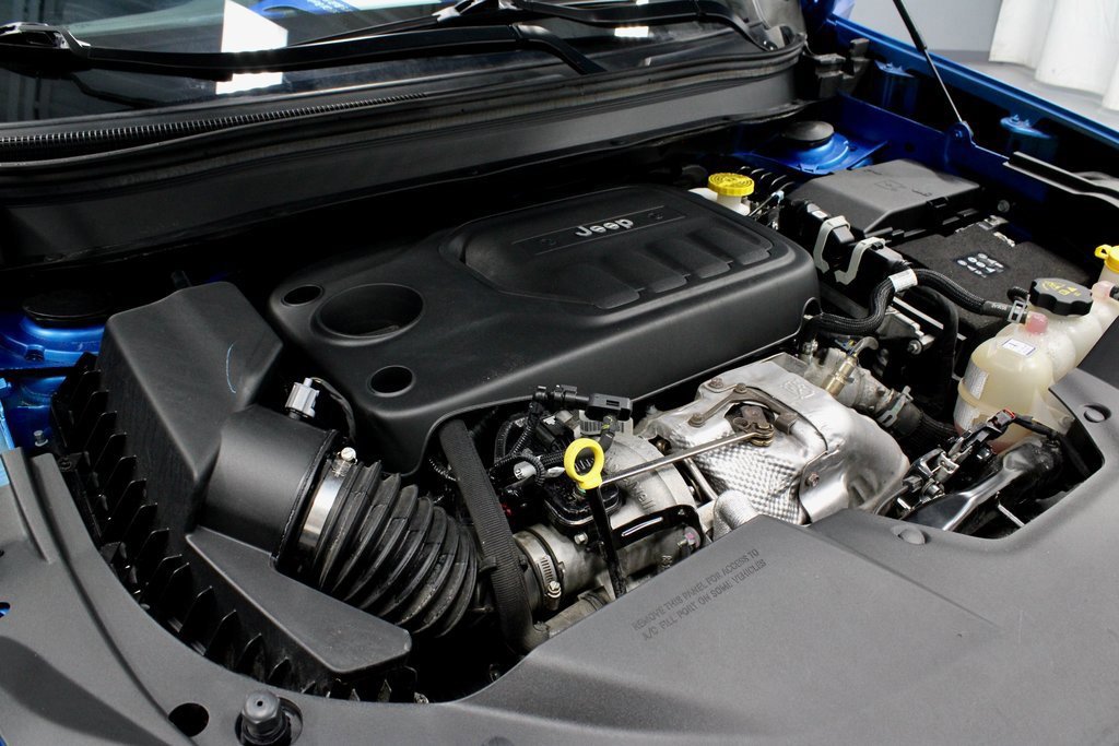 Used 2022 Jeep Cherokee Latitude Lux w/ Mopar Interior Package image 17