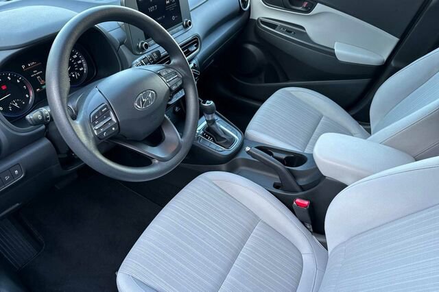 Used 2022 Hyundai Kona SEL w/ Cargo Package FWD image 7