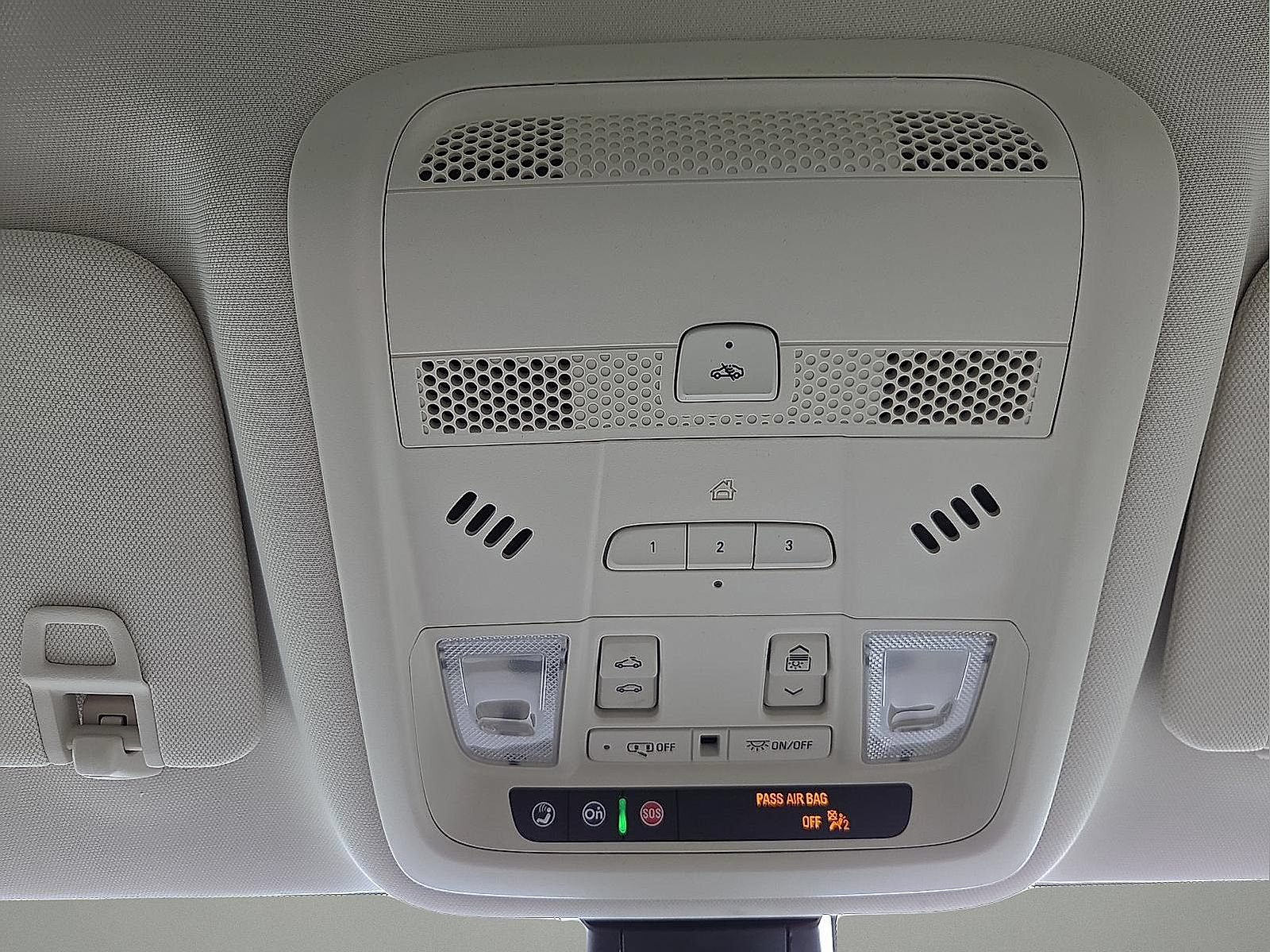 Used 2023 Cadillac XT6 Premium Luxury w/ Technology Package FWD image 22