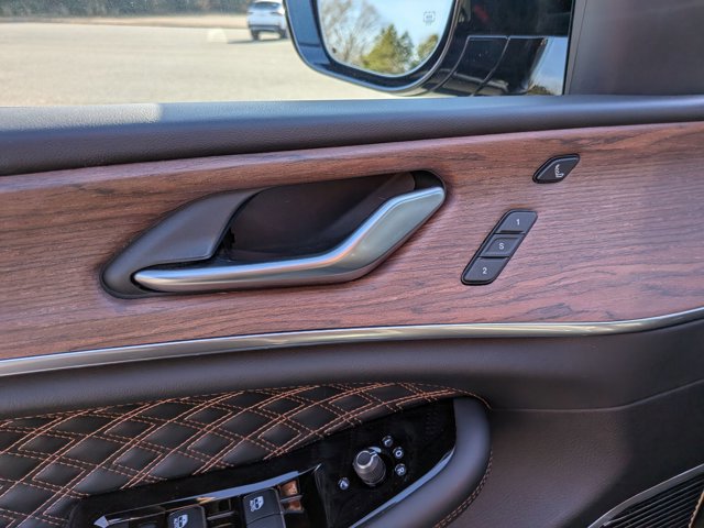 Used 2023 Jeep Grand Cherokee L Summit w/ High Altitude Package image 13