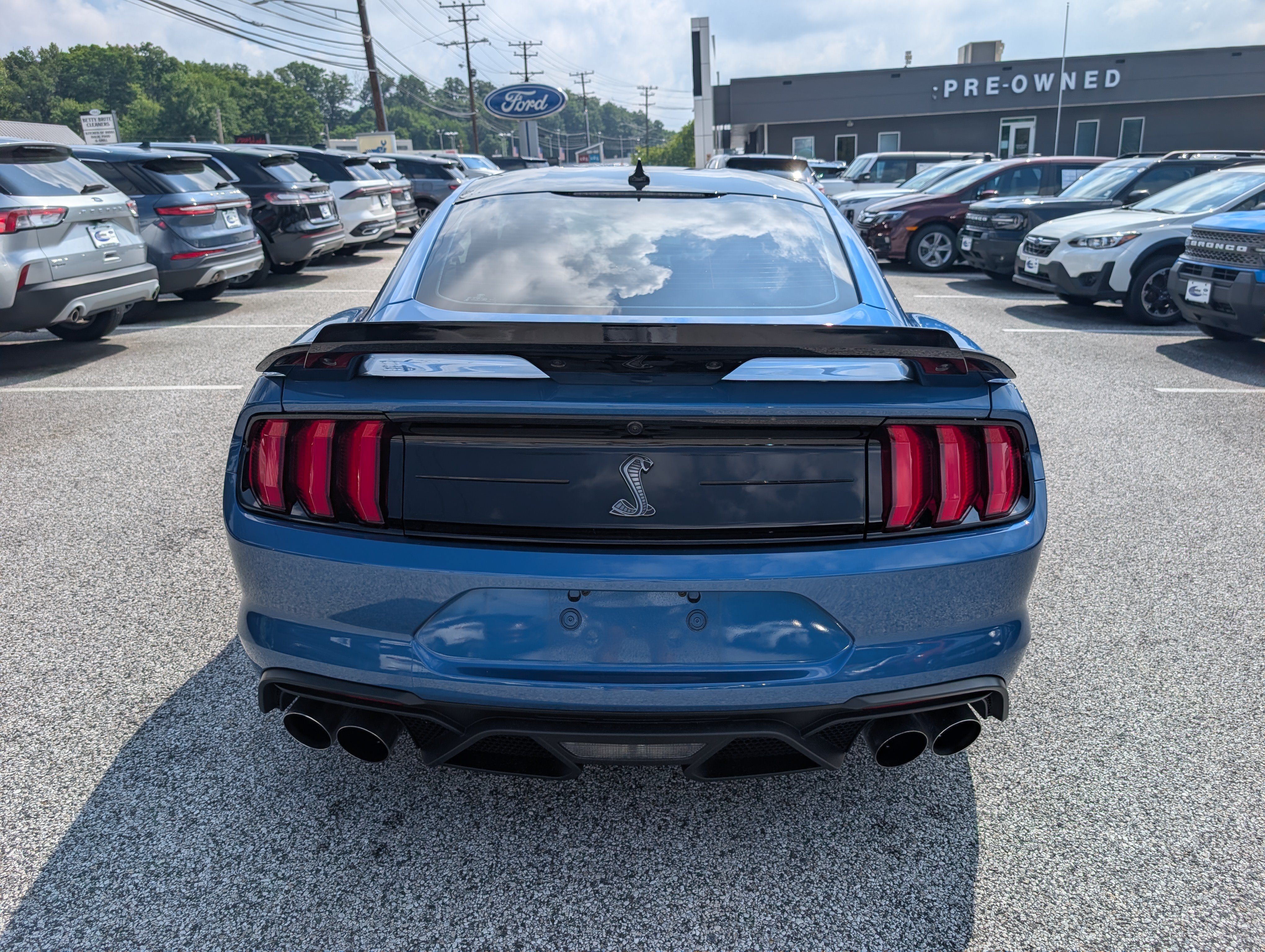 Certified 2021 Ford Mustang Shelby GT500 w/ Technology Package RWD image 6