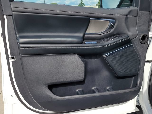 Certified 2025 Ford Expedition Platinum AWD/4WD image 7