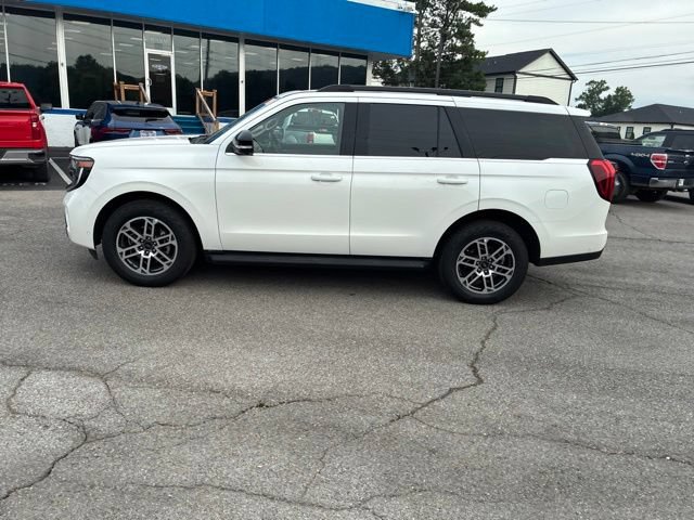 Certified 2025 Ford Expedition Active AWD/4WD image 17