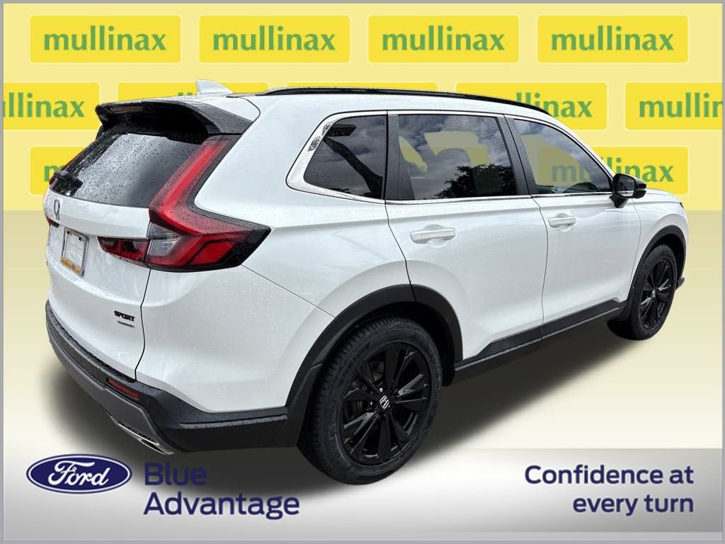 Used 2023 Honda CR-V Sport Touring image 4