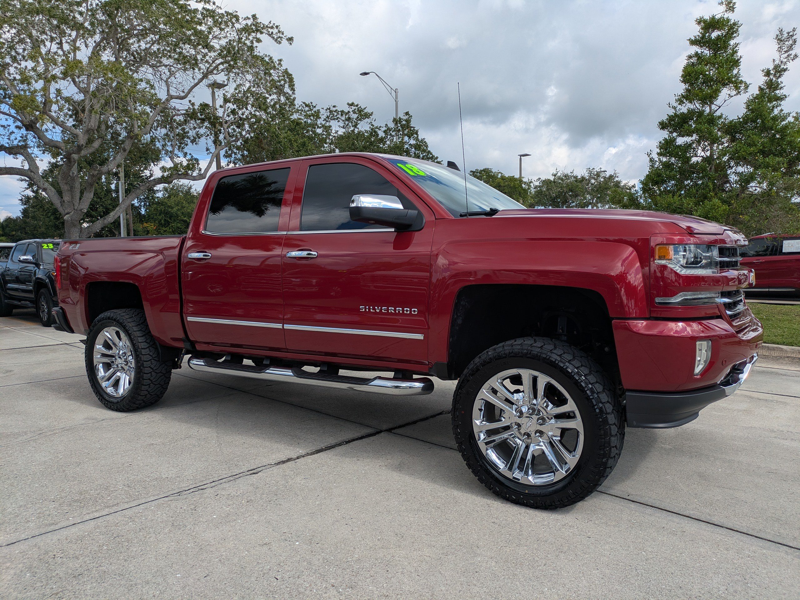 Used 2018 Chevrolet Silverado 1500 LTZ Z71 w/ LTZ Plus Package AWD/4WD image 2