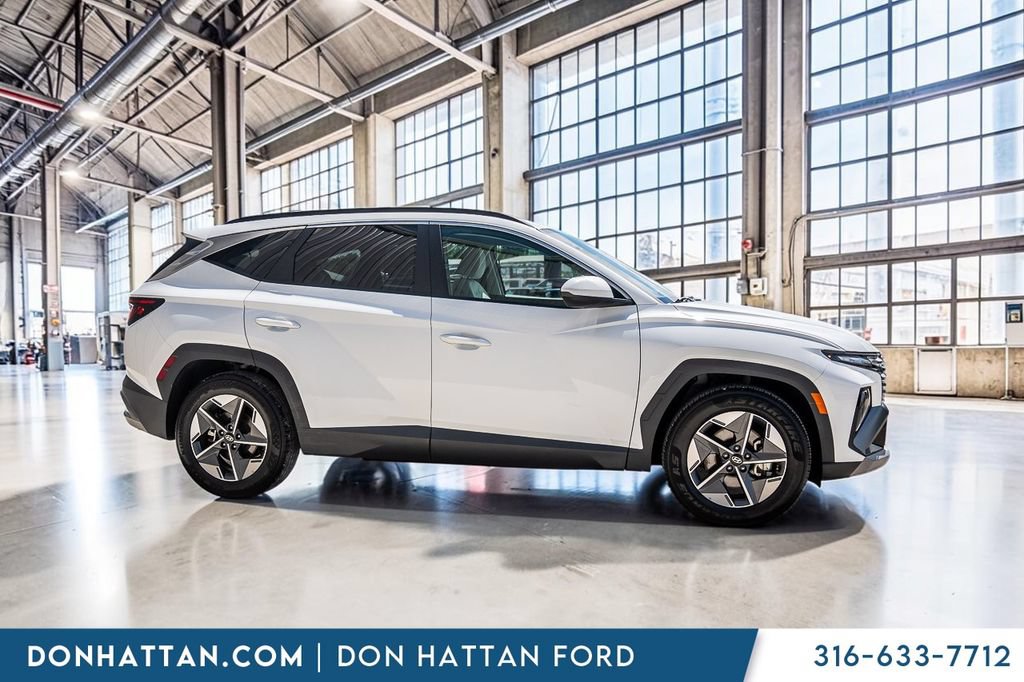 Used 2025 Hyundai Tucson SEL FWD image 34