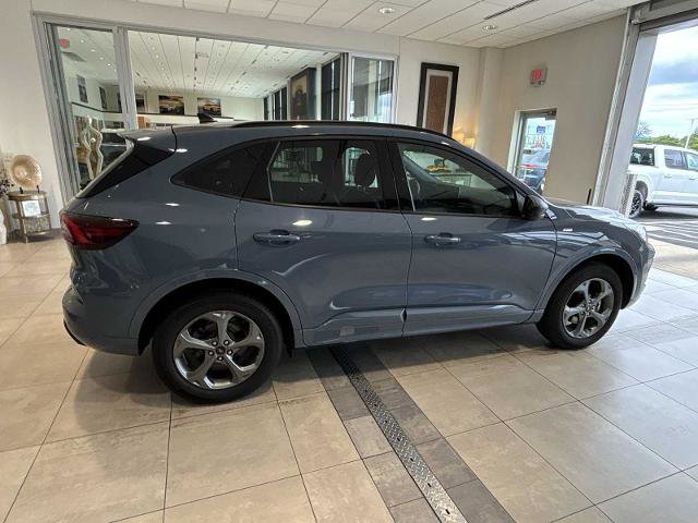 Certified 2024 Ford Escape ST-Line w/ Tech Pack #1 AWD/4WD image 2