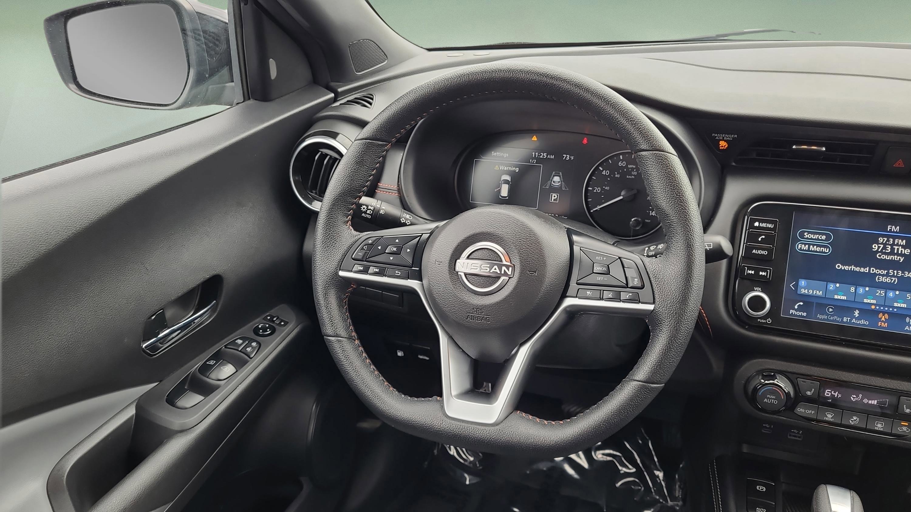 Used 2022 Nissan Kicks SR w/ Premium Package image 12