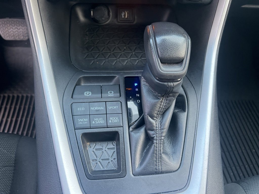 Used 2023 Toyota RAV4 XLE image 24