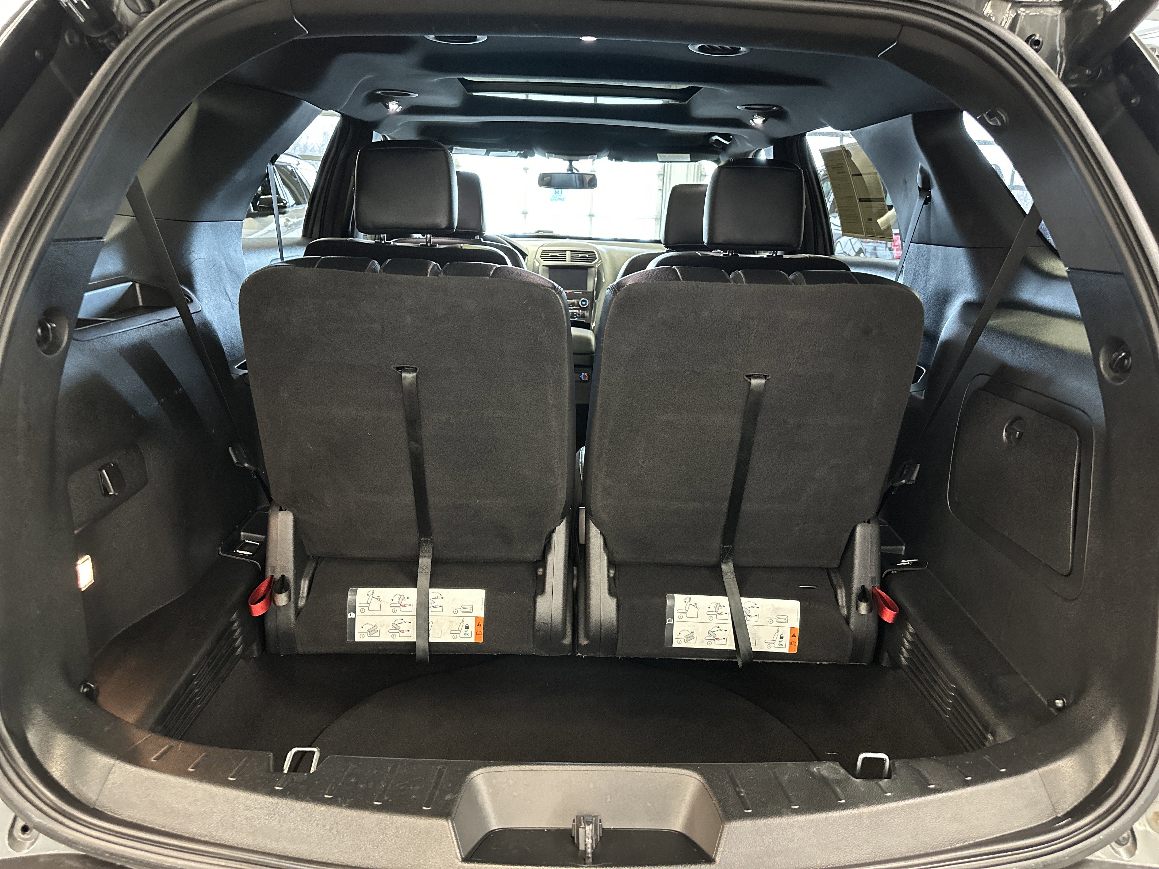 Certified 2019 Ford Explorer XLT w/ Equipment Group 202A image 8