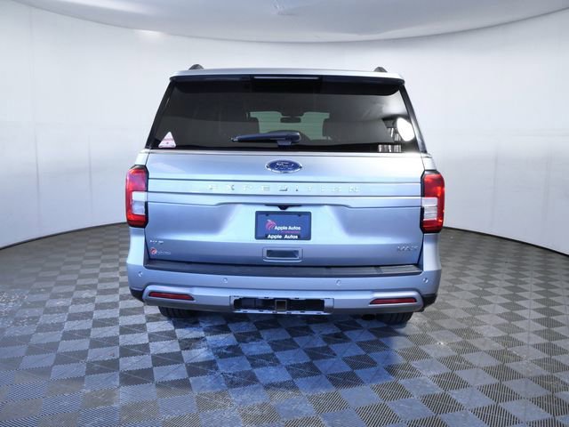 Certified 2023 Ford Expedition Max XLT image 3