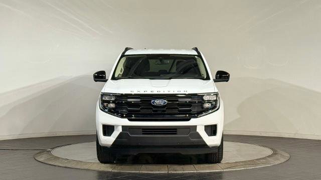 Certified 2025 Ford Expedition Max Active AWD/4WD image 3