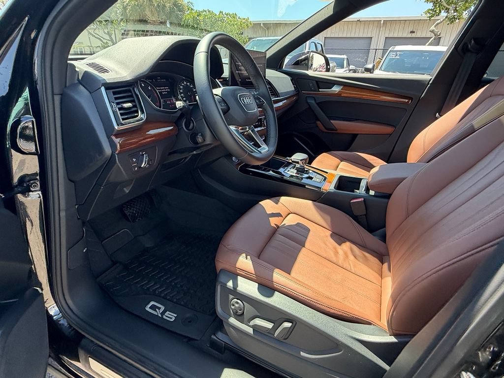 Used 2022 Audi Q5 2.0T Premium AWD/4WD image 11