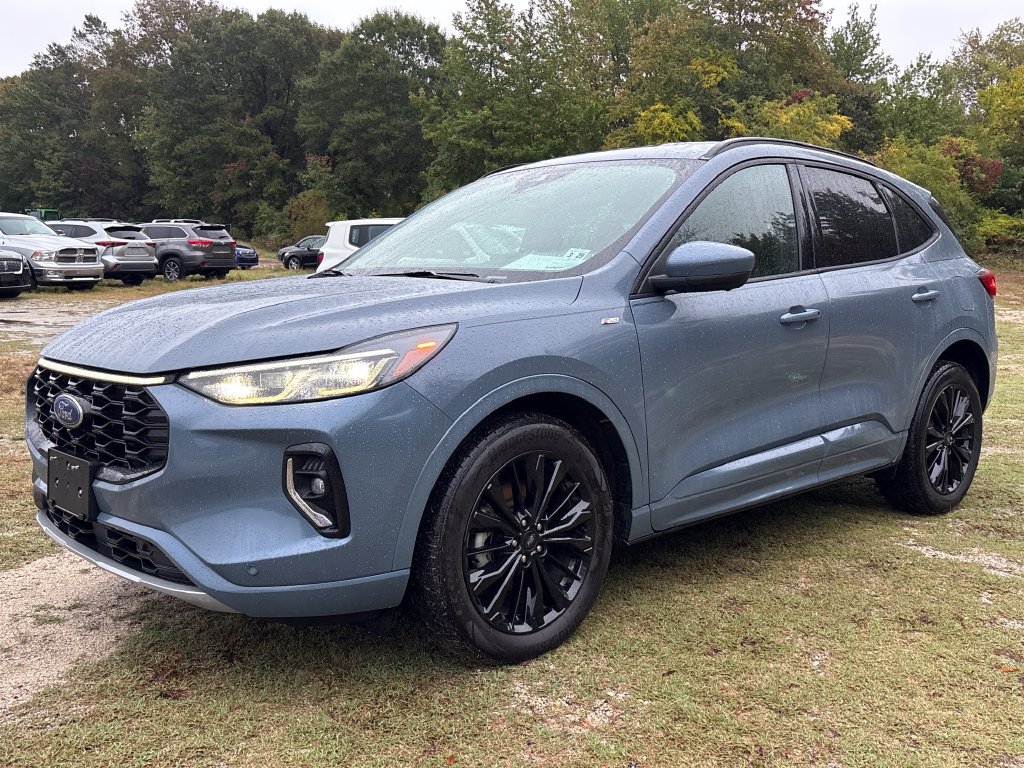 Certified 2023 Ford Escape ST-Line Elite AWD/4WD image 14