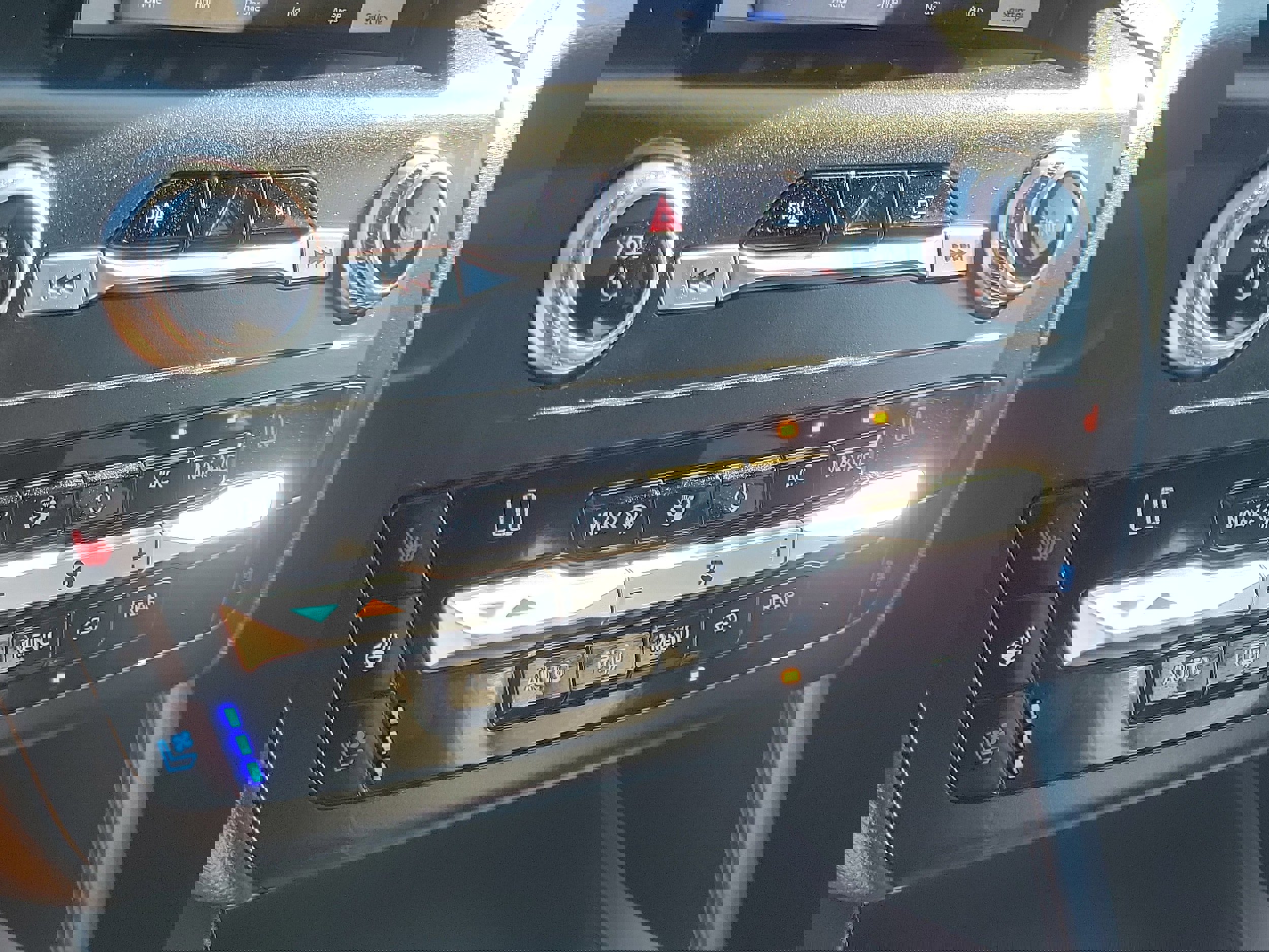 Certified 2020 Ford Explorer ST w/ Premium Technology Package image 32