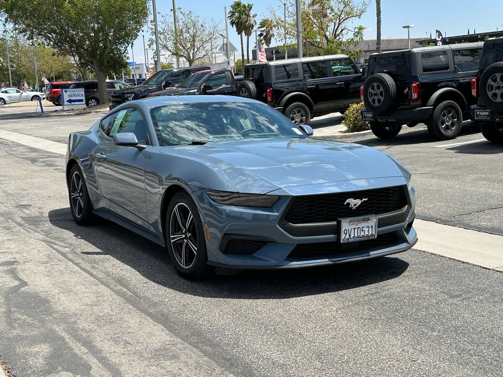 Certified 2025 Ford Mustang Coupe RWD image 10