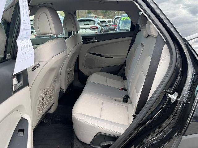 Used 2018 Hyundai Tucson SE w/ Cargo Package AWD/4WD image 12