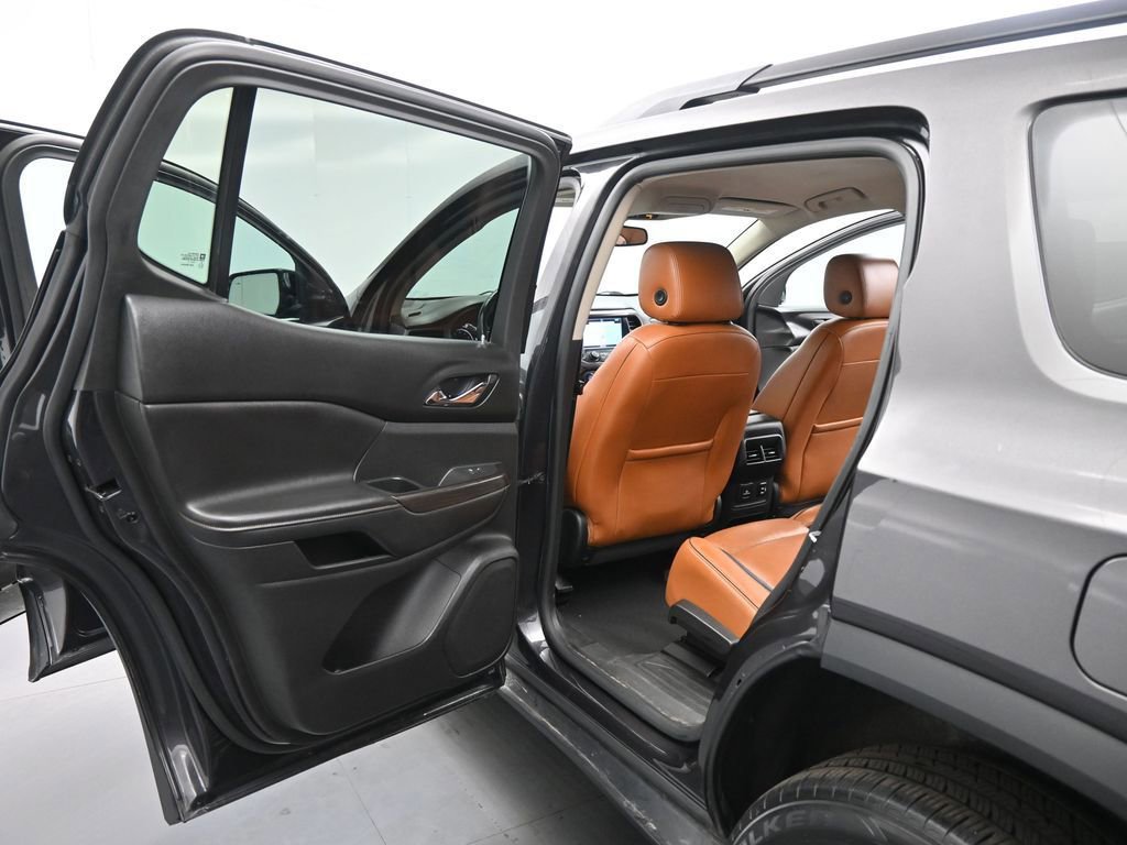 Used 2017 GMC Acadia SLT image 48